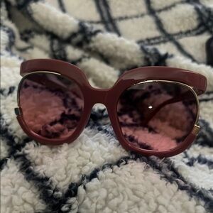 Chic Burgundy Sunglasses